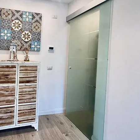 Apartment Charming Just Two Steps From The Sea